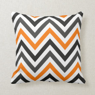 Coussin noir et gris orange de chevron