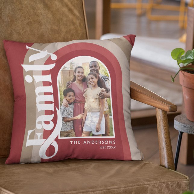 Coussin Nom de famille Arc Rouge Rétro (Créateur téléchargé)