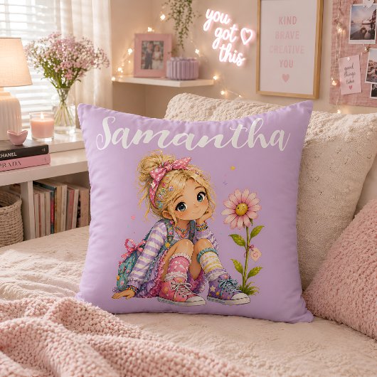 Coussin Nom de fille blonde personnalisé