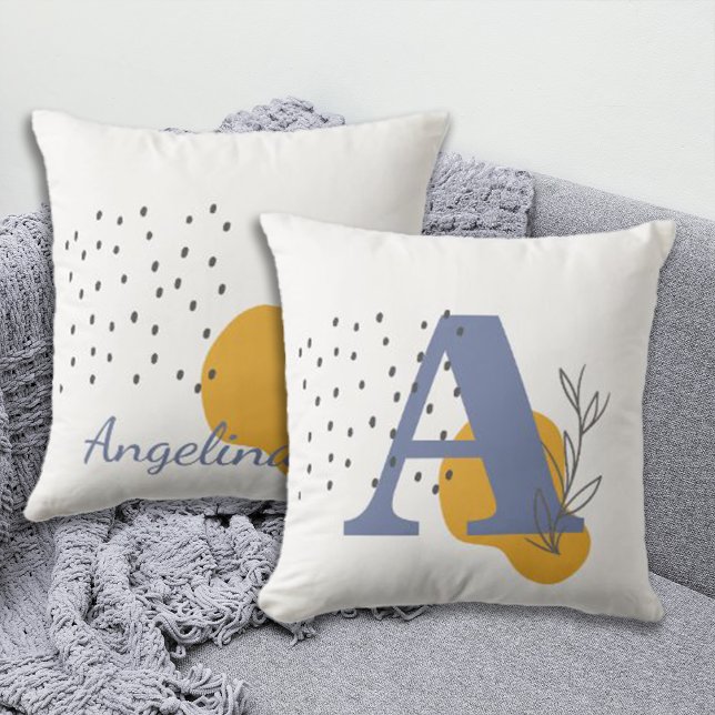 Coussin Nom et monogramme personnalisés du style Boho (Créateur téléchargé)