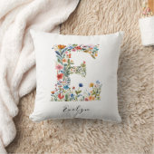 Coussin Nom personnalisé et monogramme floral 'E' (Couverture)