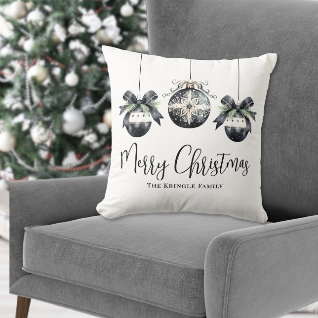 Coussin Nom personnalisé Noir Blanc Noël (Personalized Name Black White Christmas Throw Pillow )