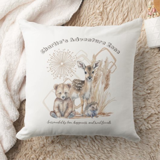 Coussin Nom Texte Boho Forêt Boisé Animal Neutre (Couverture)