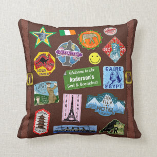 Coussin Nom vintage de valise d'autocollant de bagage de