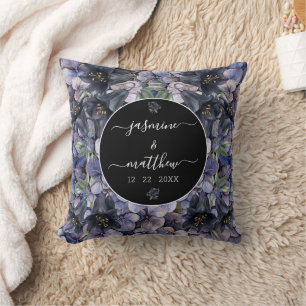 Coussin Noms de Couple de Mariage Floral Noir Classique Hu
