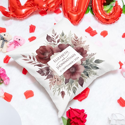 Coussin Noms de Mariages d'aquarelle florale de Bourgogne 