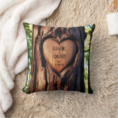 Coussin Noms Gravés Dans Le Cœur Date Tronc D'Arbre En Boi (Couverture)