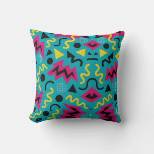 Coussin Nostalgie Néon : Un Remix Audacieux des Années 90
