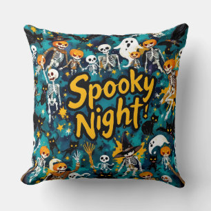 Coussin Nuit déplaisante, Halloween, par Natasha Us