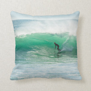 Coussin Océan de surfer surfant des vacances tropicales