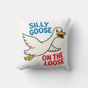 Coussin Oie sotte sur la poule
