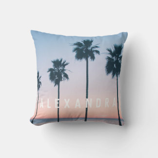 Coussin Ombre de coucher de soleil tropical rose et bleu P