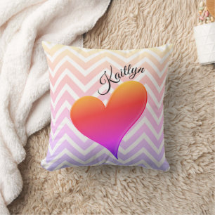 Coussin Ombre Sunset Heart sur Chevron Stripe Thlow