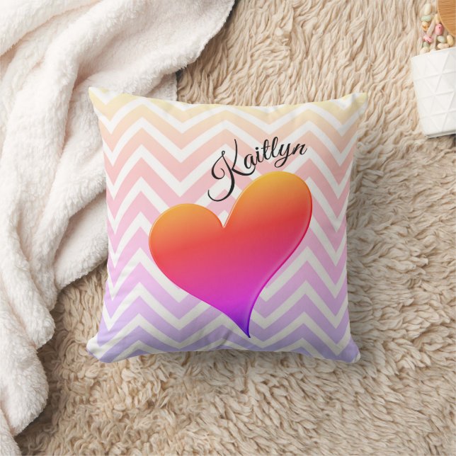 Coussin Ombre Sunset Heart sur Chevron Stripe Thlow (Couverture)