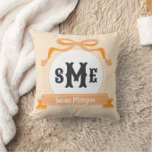 Coussin Orange Clair Monogramme à Nœud à Clés Grecques Inv (Couverture)