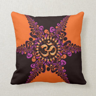 Coussin orange de signe d'OM de rose foncé génia