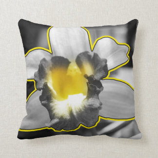 Coussin Orchidée blanche noire jaune grise