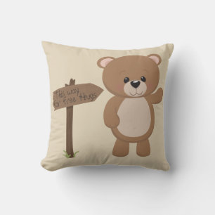 Coussin Ours en peluche : câlins gratuits par ici