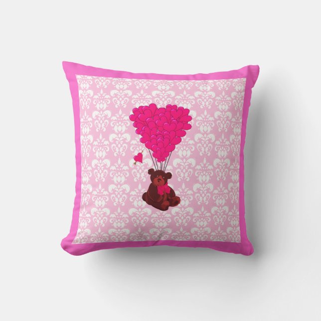 Coussin Ours et ballons de coeur sur damas rose (Recto)
