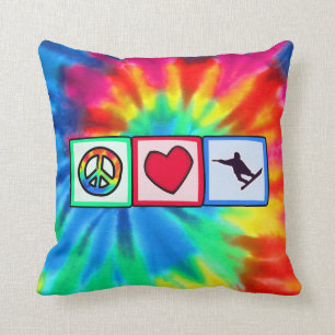 Coussin Paix, amour, faisant du surf des neiges