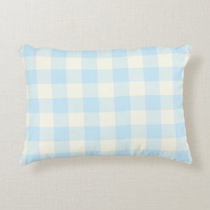 Coussin pâle d'accent de motif de guingan de bleu