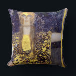 Coussin Pallas Athena, Gustav Klimt<br><div class="desc">Gustav Klimt (14 juillet 1862 - 6 février 1918) était un peintre symboliste autrichien et l'un des membres les plus importants du mouvement de sécession de Vienne. Klimt est réputé pour ses peintures, ses peintures murales, ses croquis et autres objets d'art. En plus de ses oeuvres figuratives, qui comprennent des...</div>