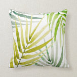 Coussin Palmiers ombragés<br><div class="desc">Shady Palm II par Annie Warren. Des feuilles de palmiers dans différentes nuances de vert sont parsemés à travers la composition. | 164411Z</div>