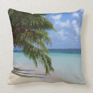 Coussin Palmiers, plage et rochers