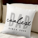 Coussin Papa le plus frais depuis 20XX Moderne Simple Prep<br><div class="desc">Ce design simple et moderne est composé de la typographie de san serif.</div>