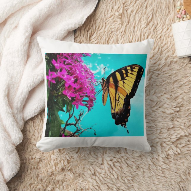 Coussin Papillon à queue épaisse de tigre orientale #2 (Couverture)