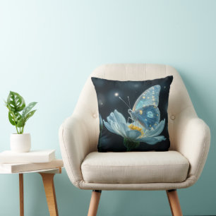 Coussin Papillon bleu sur une fleur de lune