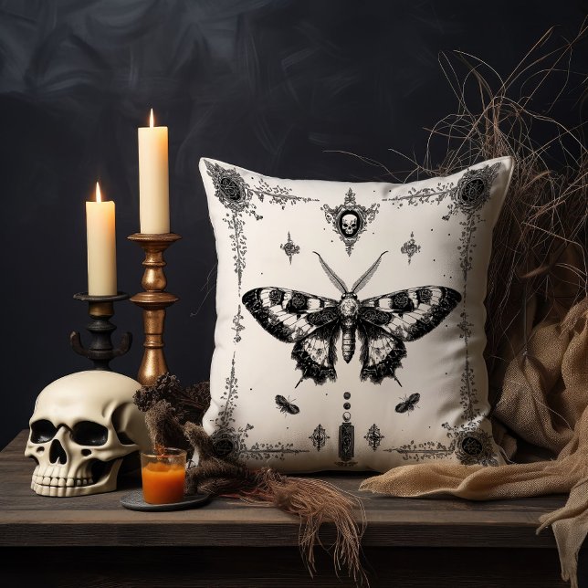 Coussin Papillon gothique monochrome (Créateur téléchargé)