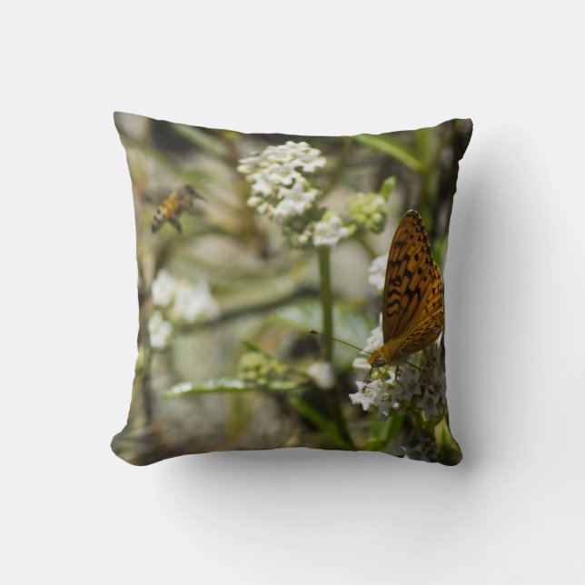 Coussin Papillon orange et abeille (Recto)