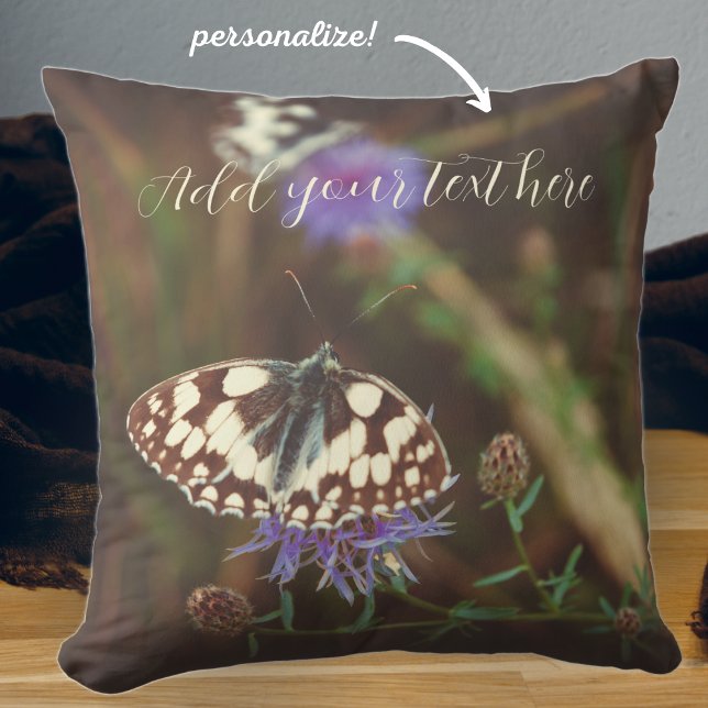 Coussin Papillon sur fleur (Créateur téléchargé)