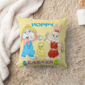 Coussin Pâques Garçon Et Lapins Fille (Couverture)