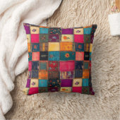 Coussin Parcelle en Patchwork vibrante avec fleurs classiq (Couverture)