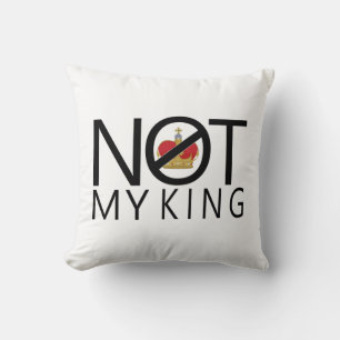Coussin Pas mon roi