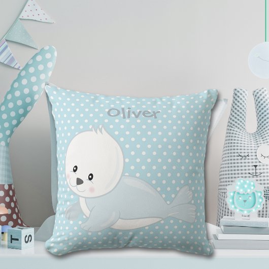 Coussin Pastel Blue Polka-Dot Baby Arctic Seal Monogramme