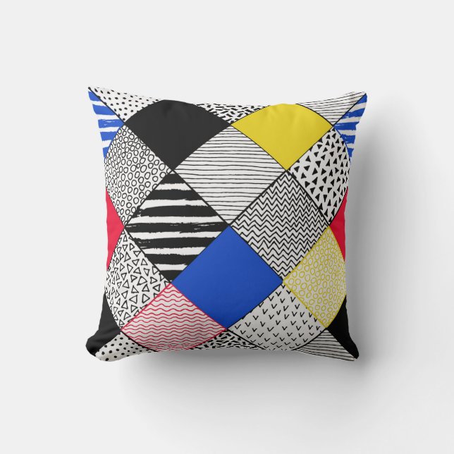 Coussin Patchwork arrière - plan : oiseaux, pois. (Recto)
