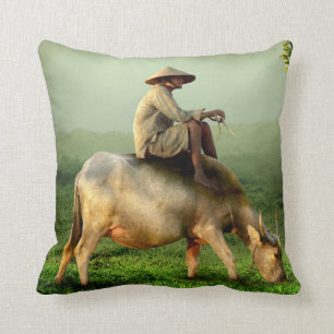 Coussin Pâturage de vache avec fermier dans un pâturage Pi