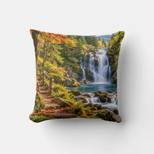 Coussin Paysage forestier de cascade d'automne