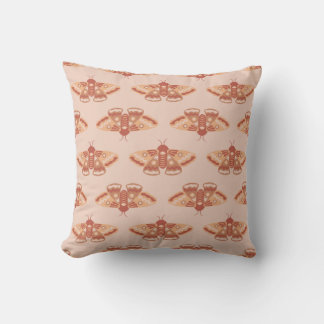 Coussin Peachy Retro Moth - Impression répétée délicate
