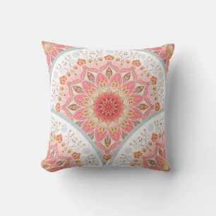 Coussin Peacock Feathers, Floral Round Ornament.