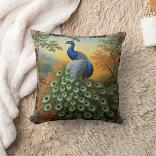 Coussin Peacock montrant des plumes à l'automne