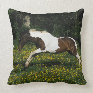 Coussin Peignez le cheval fonctionnant dans le domaine des