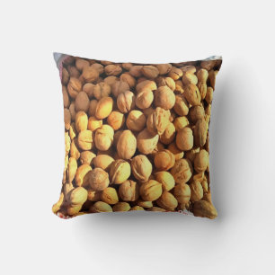 Coussin Peinture hyper-réaliste des noix fraîches