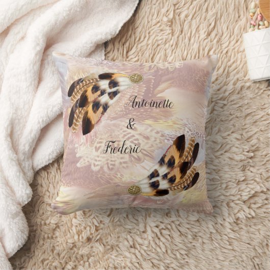 Coussin Pélican Brown ou plumes d'Hawk Décor (Couverture)