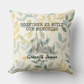 Coussin Personalized Leaf Pattern Skyline Couple Pillow (Recto)