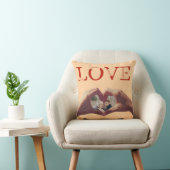 Coussin Personalized LOVE Acronym Photo (Chaise)