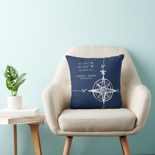 Coussin Personalized Nautical Coordinates & Compass Rose (Chaise)